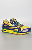 REE Reebok
The Pump Omni Lite Sneaker in Gray & Purple REE Reebok
The Pump Omni Lite Sneaker in Gray & Purple