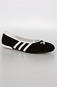 ADI adidas
The Nizza Lo Sneaker in Red ADI adidas
The Nizza Lo Sneaker in Red
