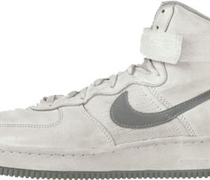 The_original_colorway_Air_Force_I_from_1982